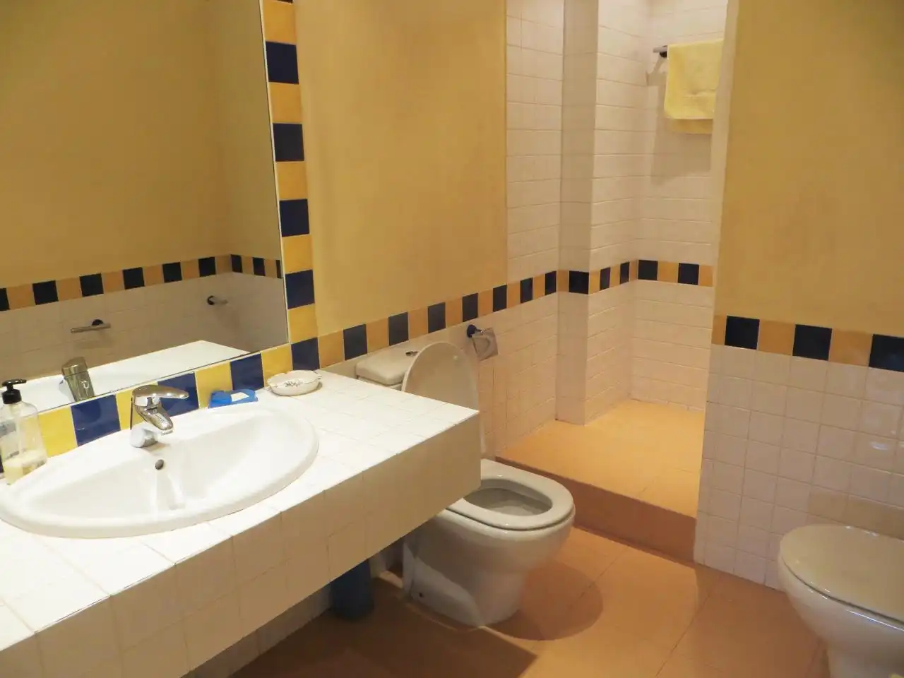 Bany de Casa o xalet de lloguer en Punta Umbría amb Jardí privat, Moblat i Balcó