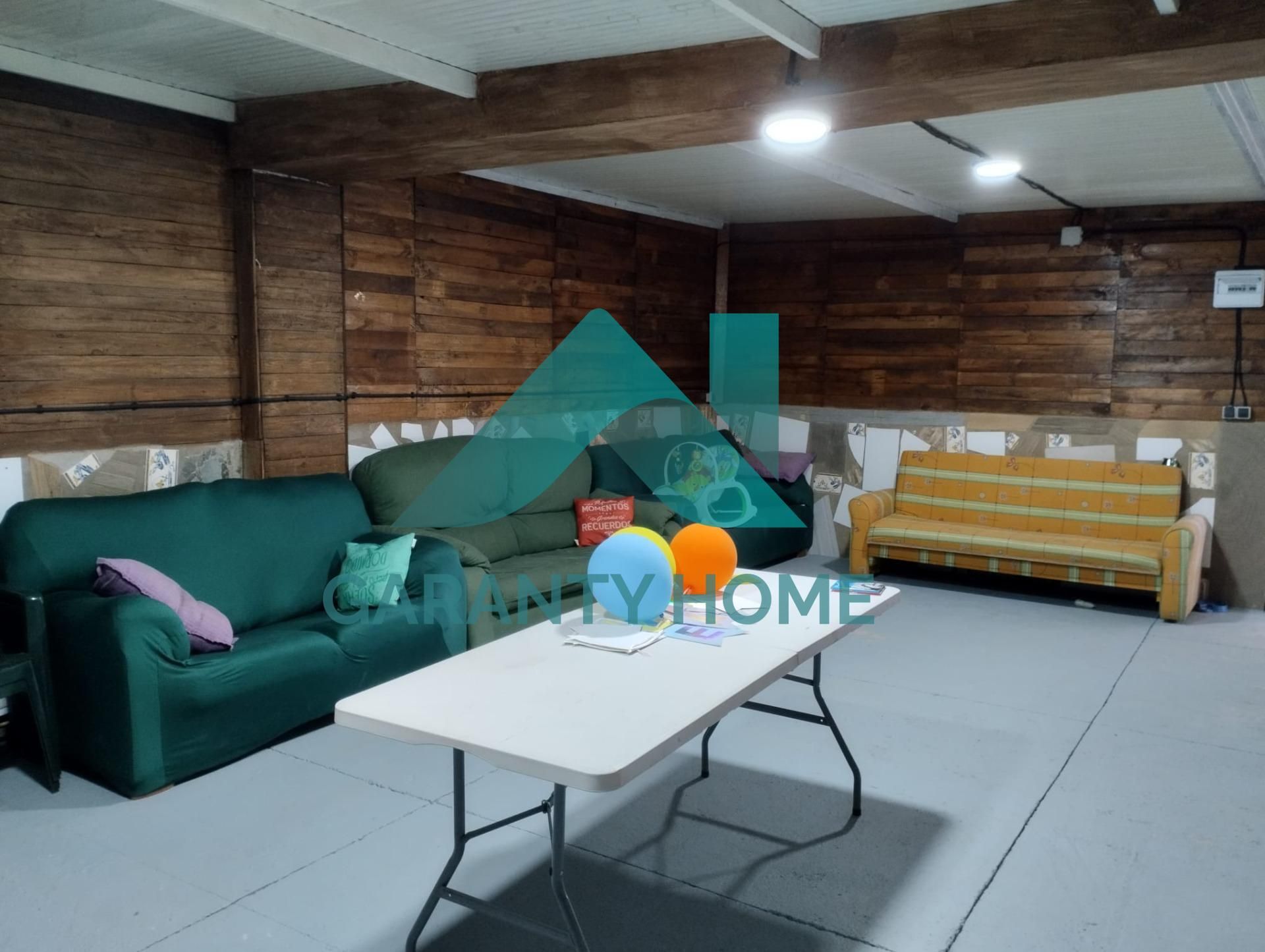 Casa o xalet en venda en Sierra de Fuentes amb Piscina i Moblat