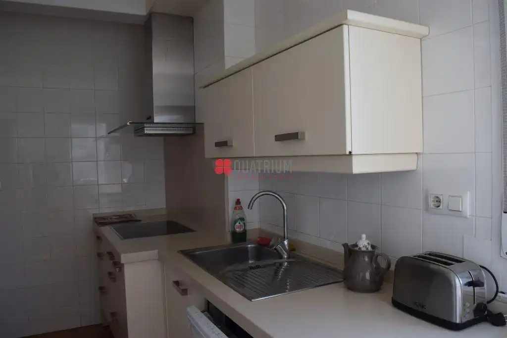 Cocina de Piso en venta en Santiago de Compostela  con Calefacción