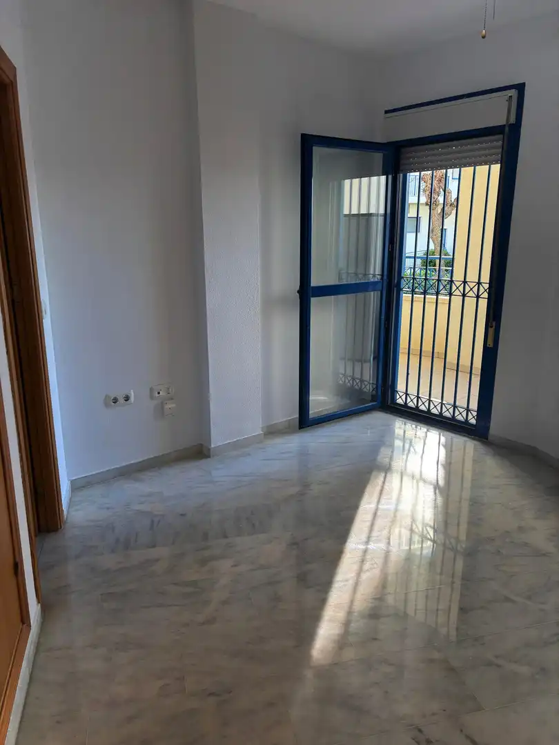 Home with terrace for sale in Estepona Pueblo, imagen 13
