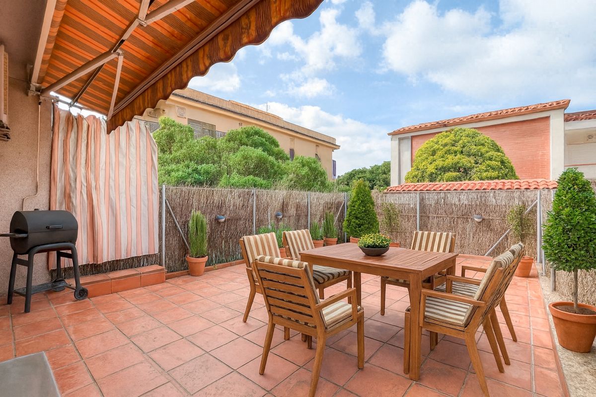 Terrace of House or chalet for sale in Parets del Vallès  with Air Conditioner, Heating and Private garden