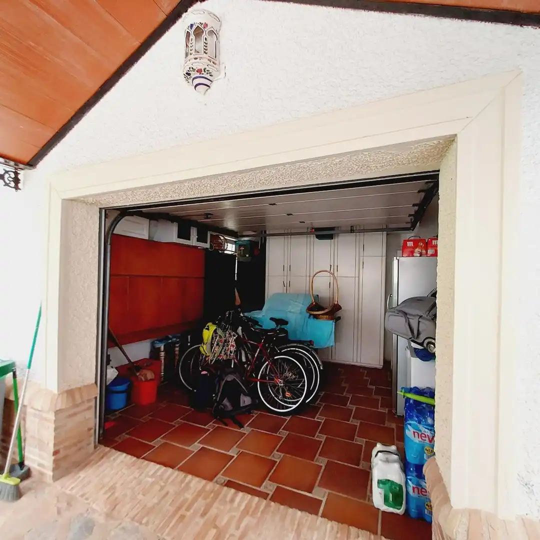 Casa o xalet en venda en Orihuela amb Terrassa, Traster i Piscina