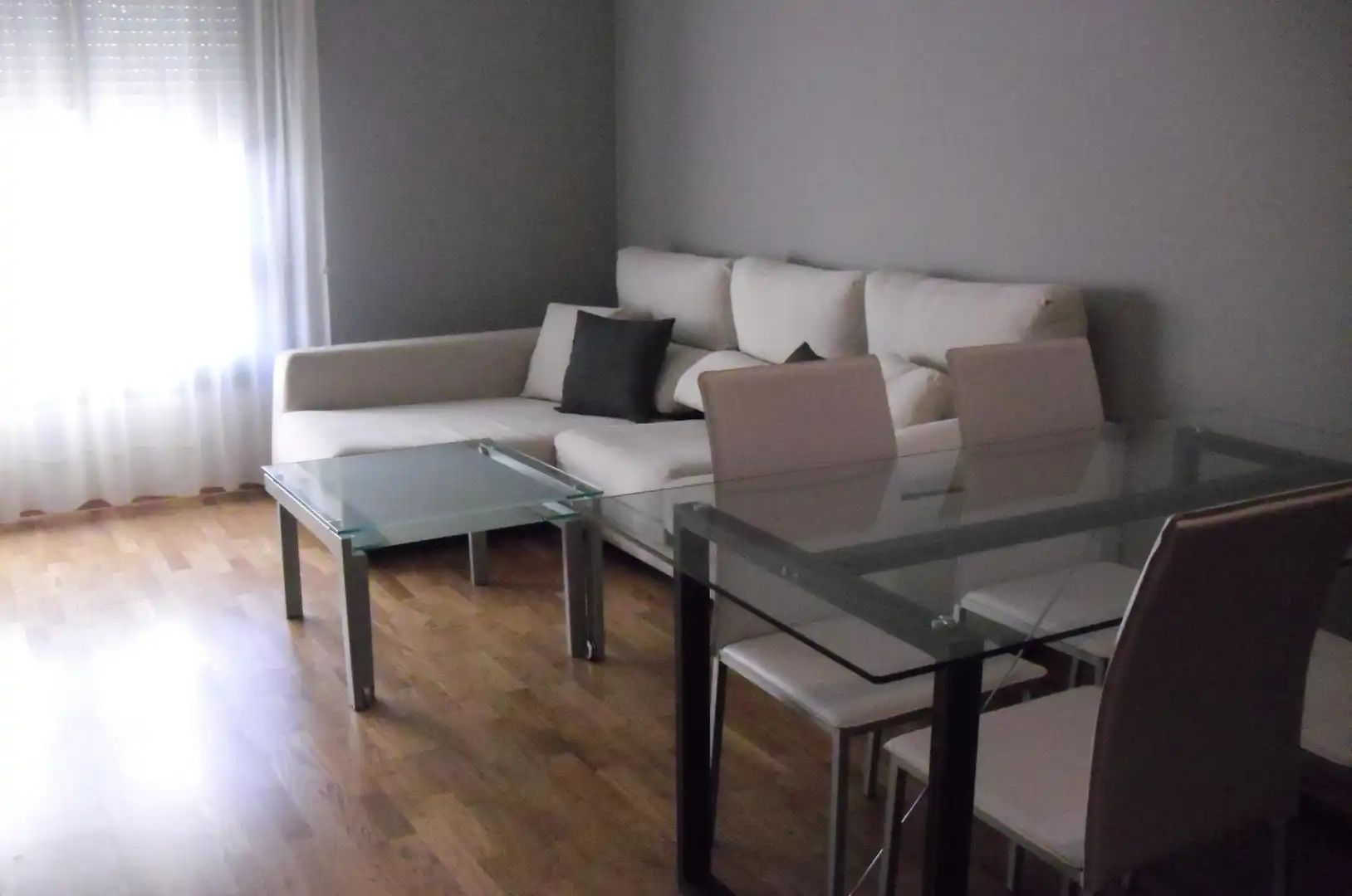 Sala de estar de Apartamento en venta en Narón con Calefacción, Parquet y Trastero