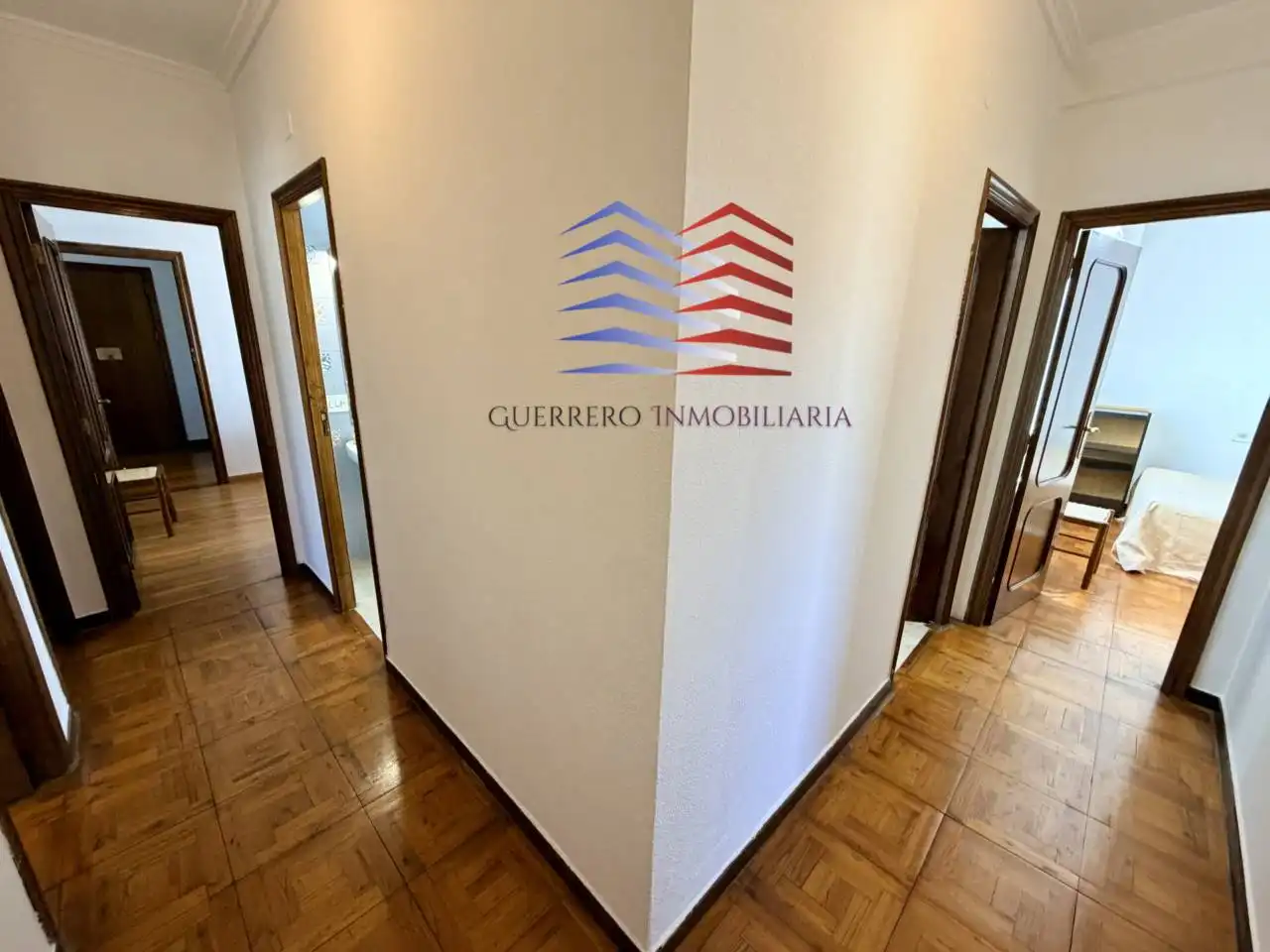 Pis de lloguer en Ourense Capital  amb Calefacció, Parquet i Traster