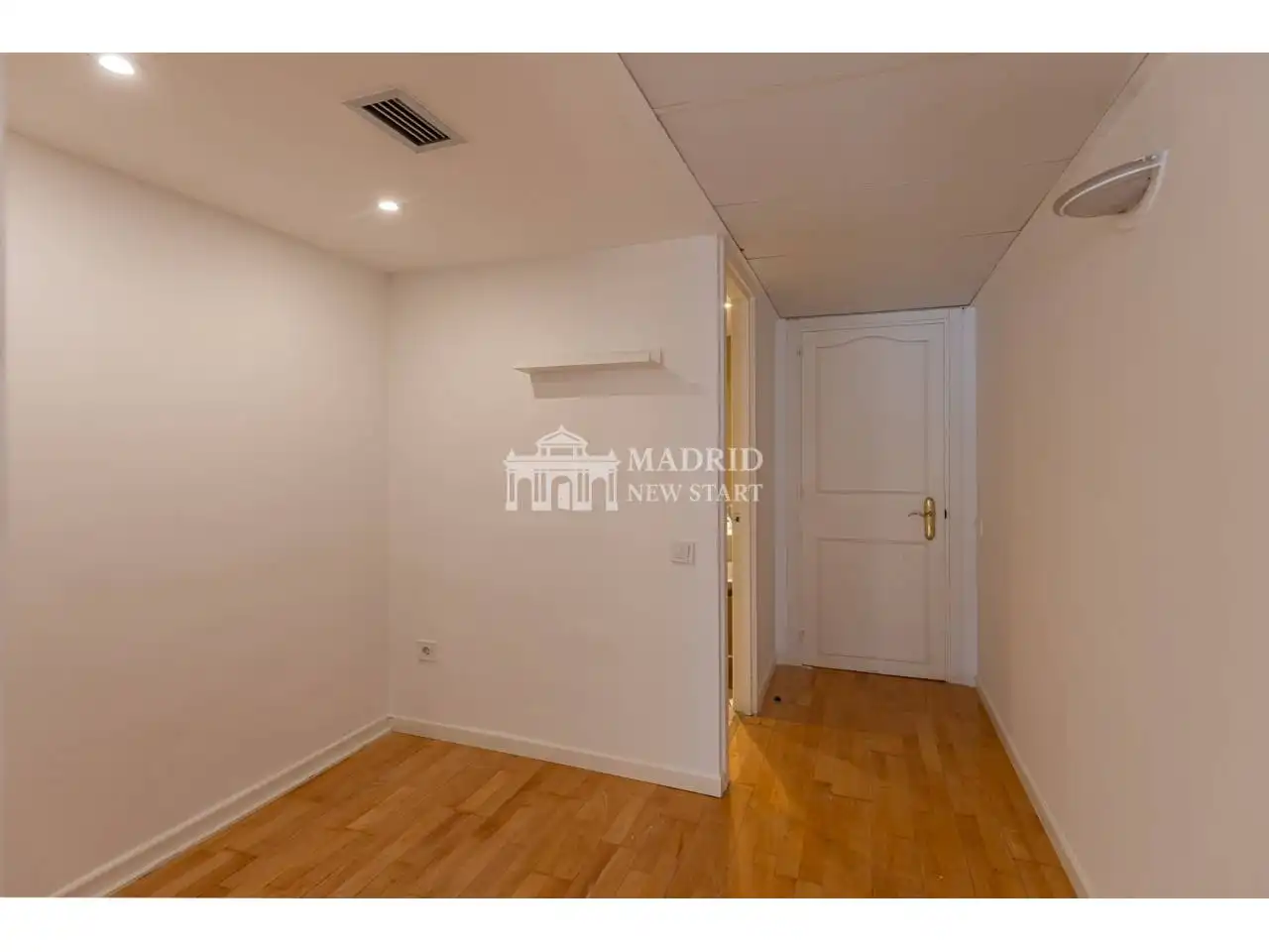 Flat with terrace to rent in Calle Fortuny, imagen 18