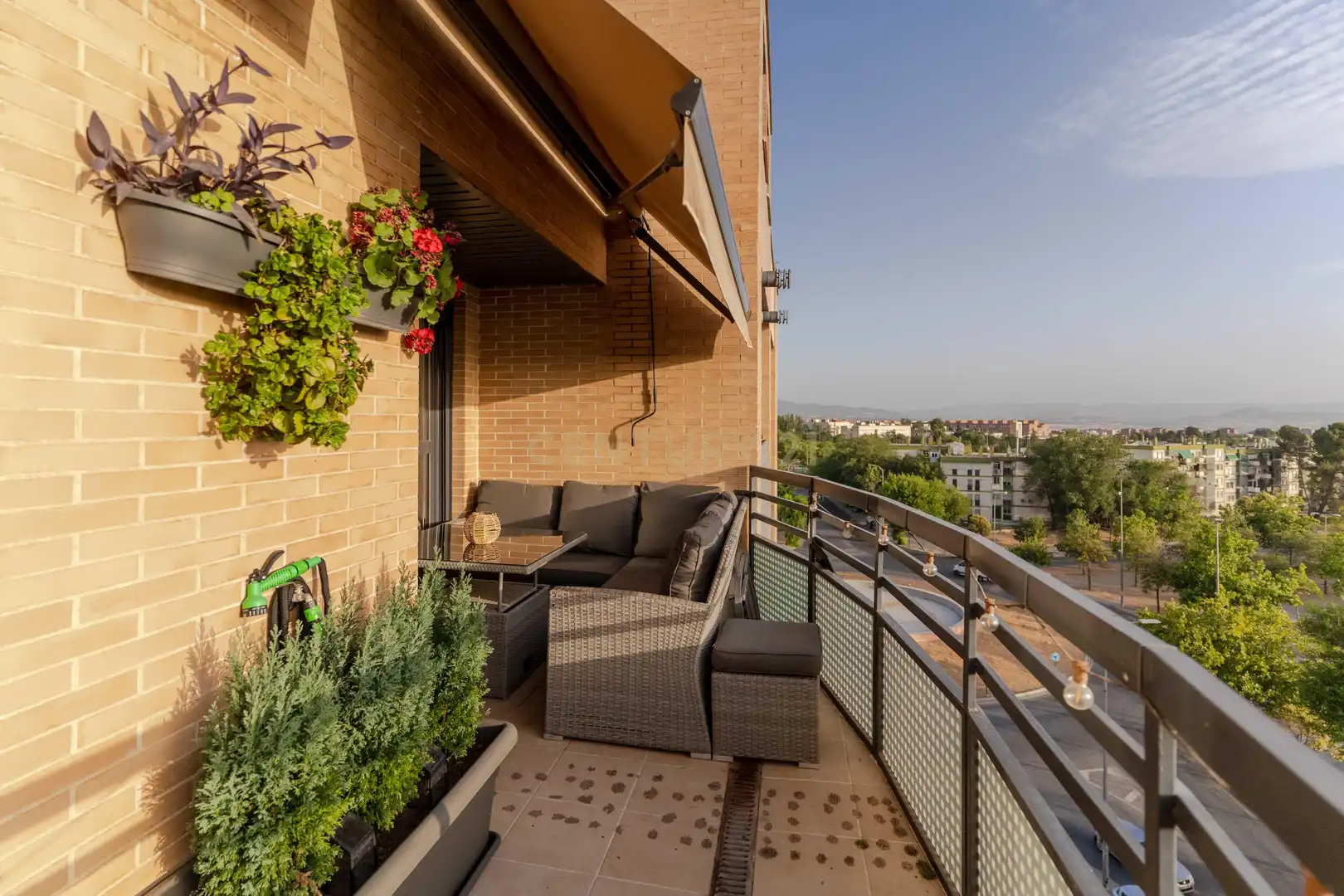 Terrassa de Apartament en venda en Granada amb Aire condicionat, Traster i Piscina