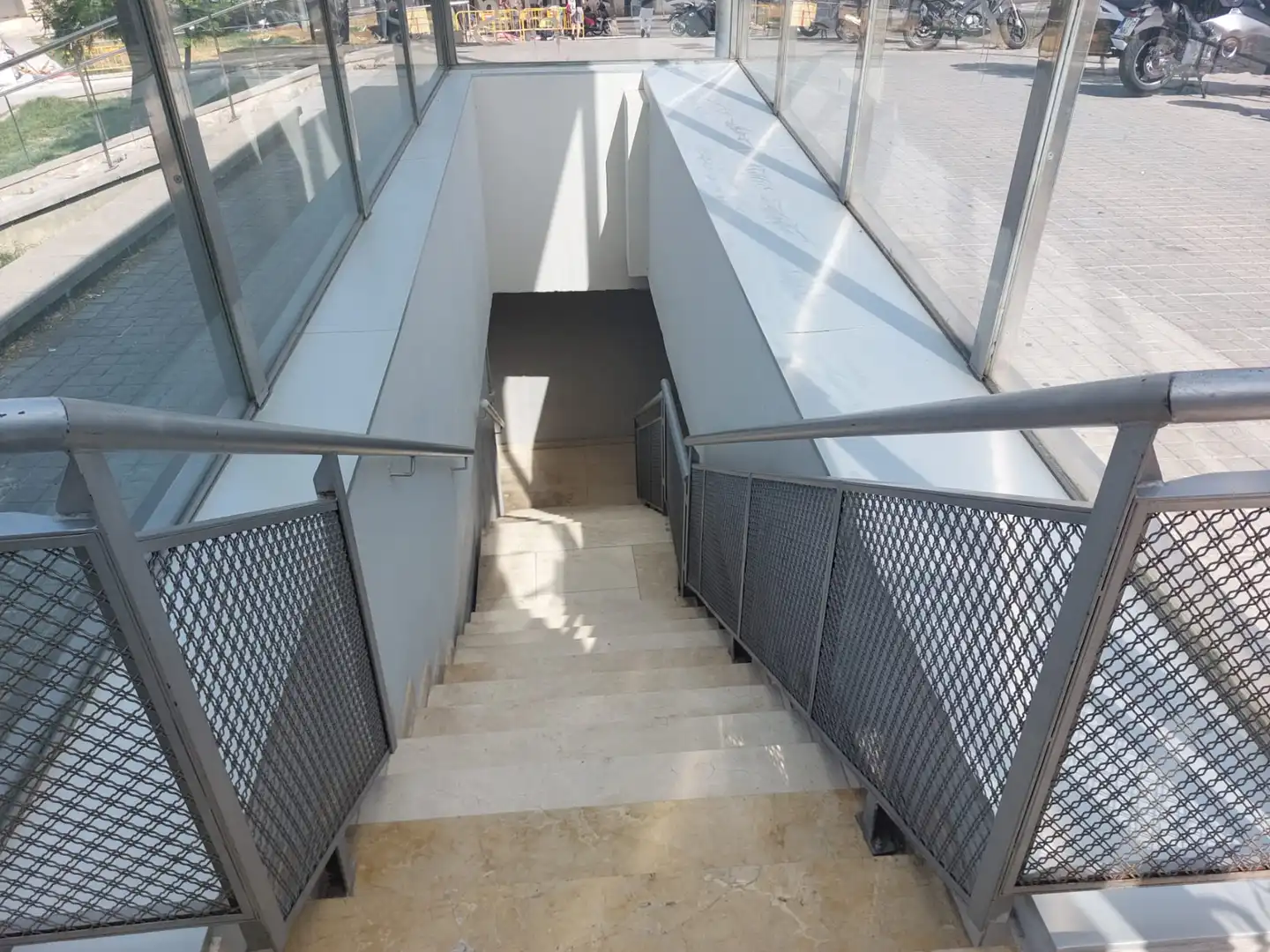 Individual con ascensor en venta en Plaça Cosmos, imagen 2