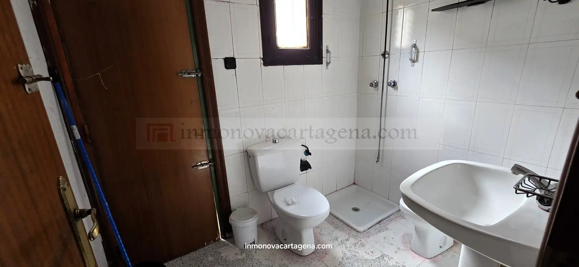 Baño de Nave industrial en venta en Cartagena