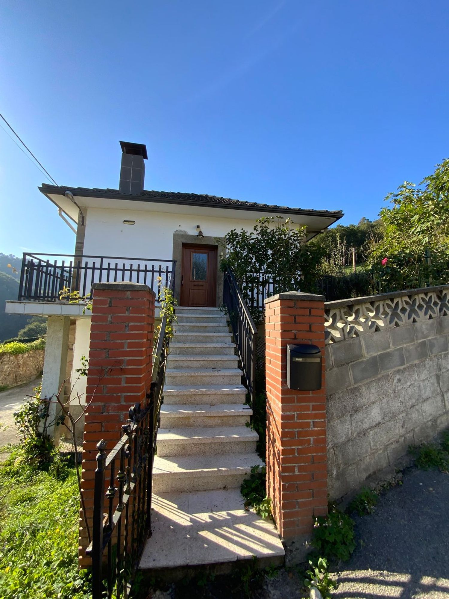 Exterior view of House or chalet for sale in Valdés - Luarca  with Heating, Terrace and Storage room