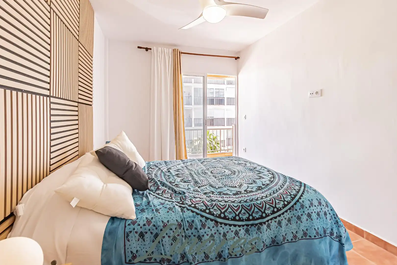 Dormitori de Apartament en venda en La Manga del Mar Menor amb Terrassa