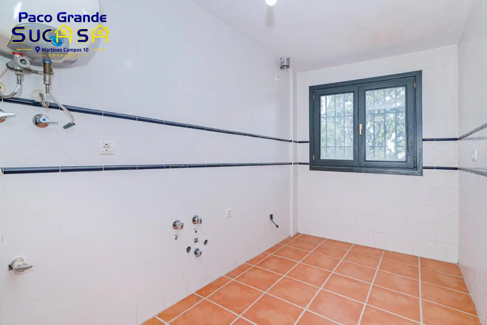 Baño de Piso en venta en La Zubia con Calefacción y Balcón