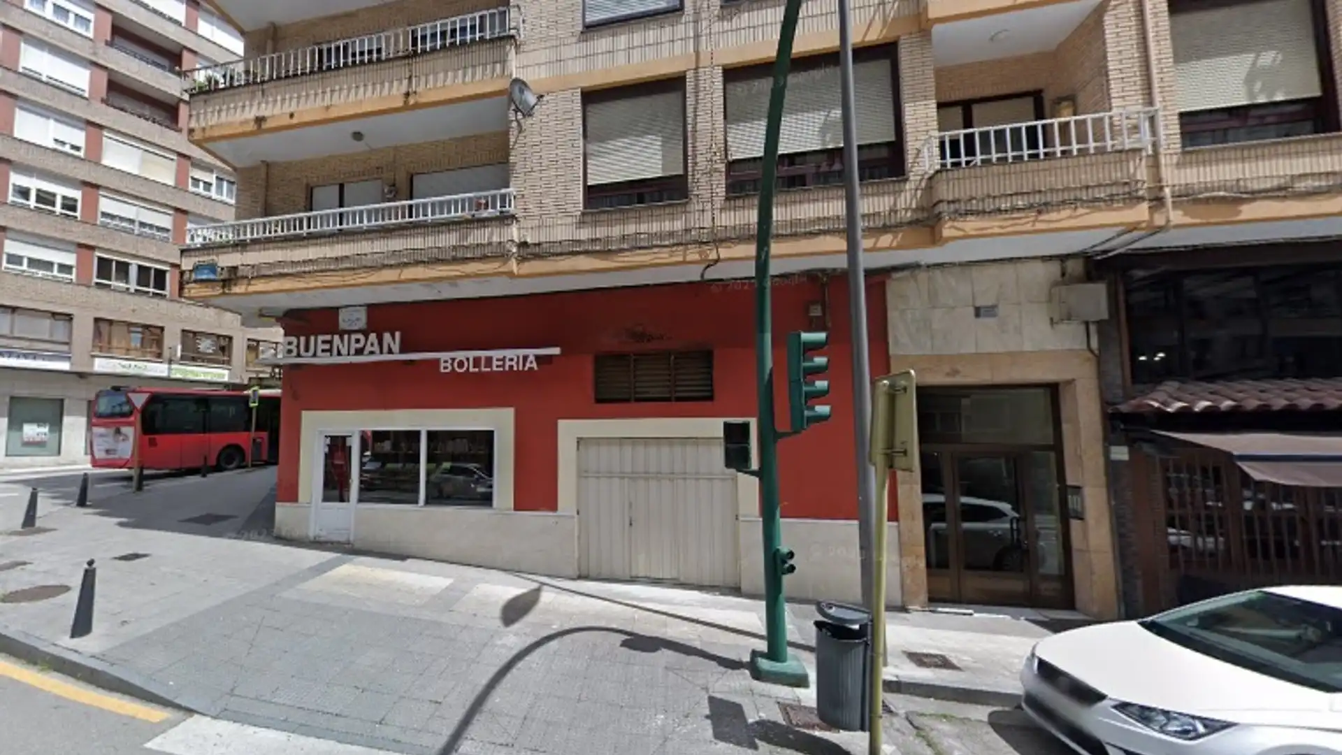 Piso en venta en Av Fernando Arce, Sierrapando