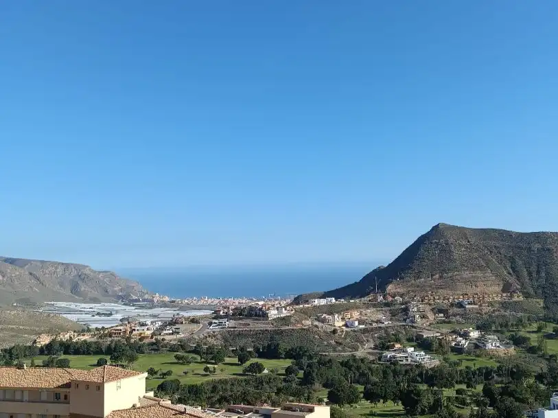 Wohnung mit Pool zur Miete in C/ DE LAS HIGUERAS 93
