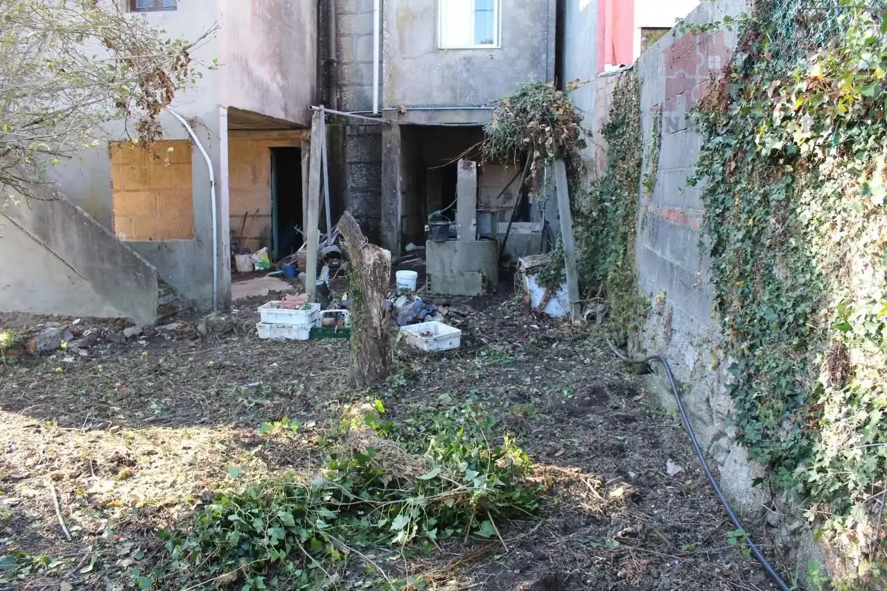 Jardí de Casa o xalet en venda en Cangas  amb Traster