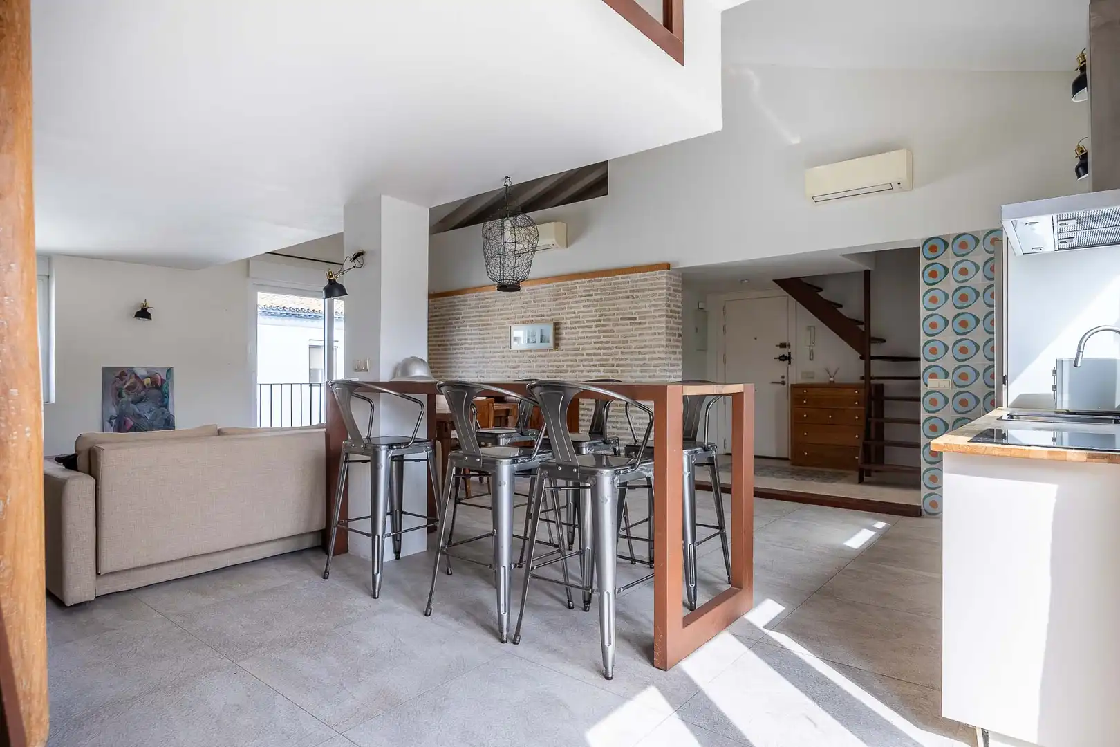 Dining room of Duplexes for rent in Sevilla  with Air Conditioner, Heating and Terrace