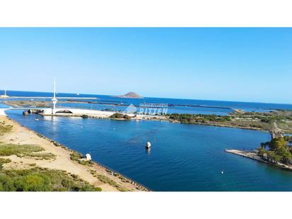 Dachboden zum verkauf in La Manga del Mar Menor mit Klimaanlage, Terrasse und Schwimmbad