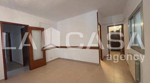 Foto 3 de Piso en venta en El Bon Pastor, Barcelona