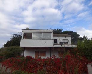 Vista exterior de Casa o xalet en venda en Arenys de Munt amb Jardí privat, Terrassa i Traster
