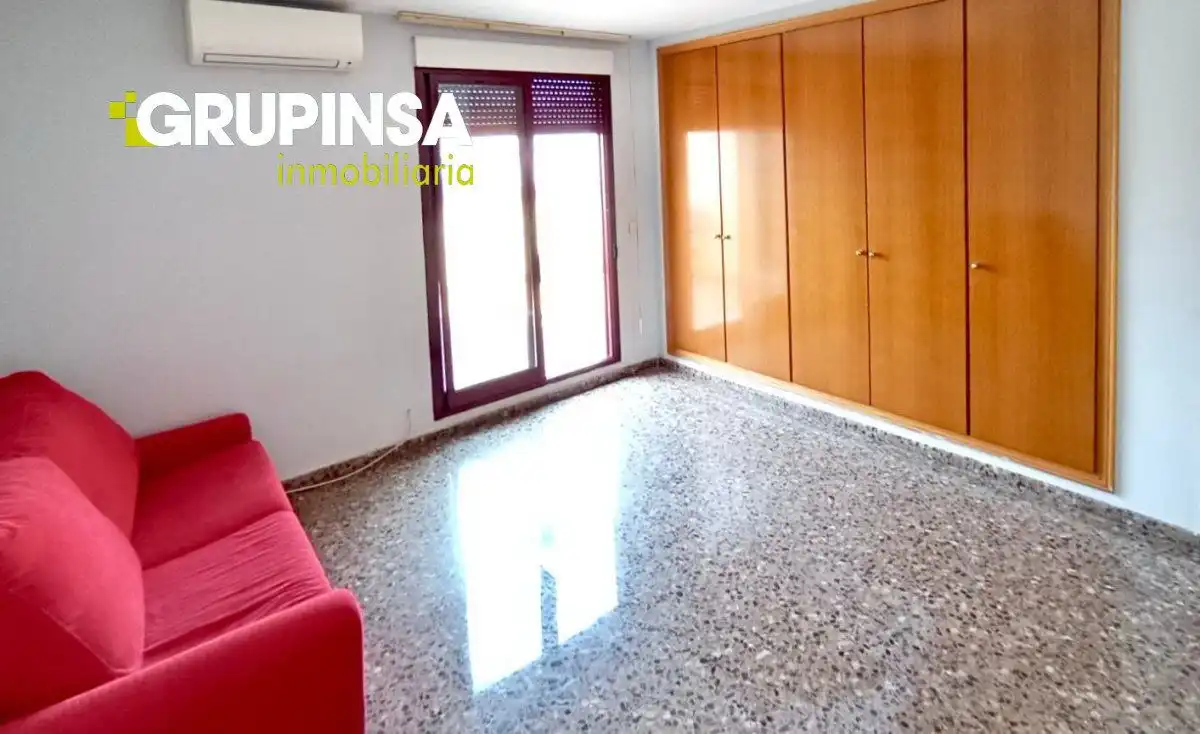 Piso en venta en Castellón de la Plana / Castelló de la Plana con Aire acondicionado, Terraza y Trastero