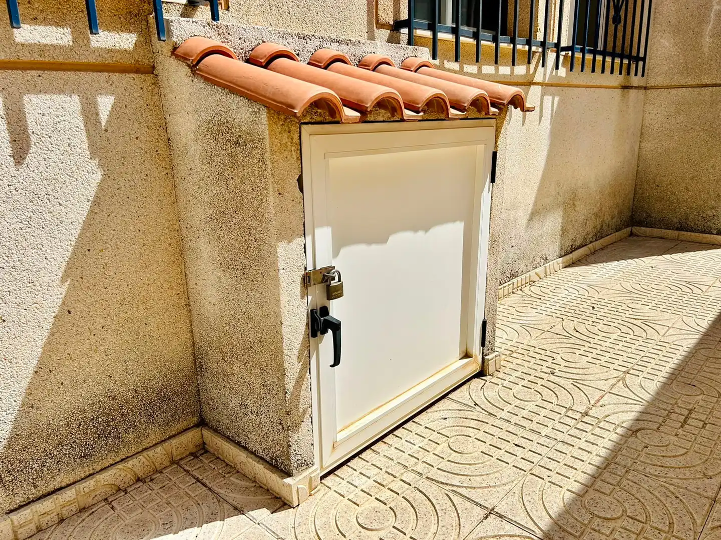 Vista exterior de Casa o xalet en venda en Torrevieja