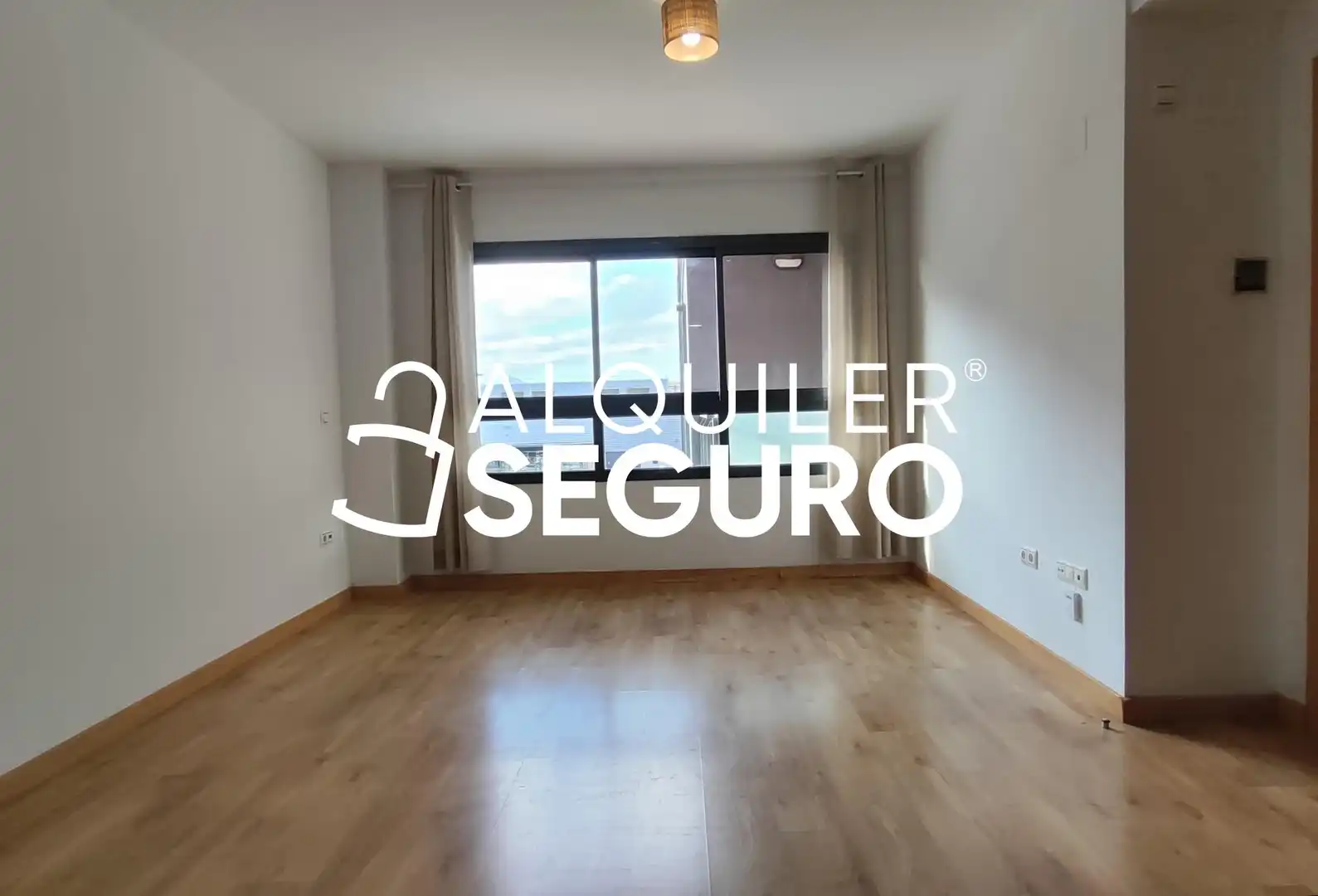 Habitación de Piso de alquiler en Paterna con Aire acondicionado, Calefacción y Terraza