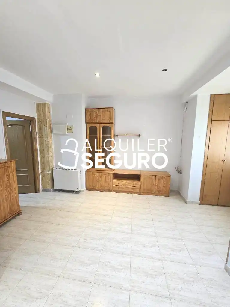 Habitación de Piso de alquiler en Alcalá de Henares con Calefacción