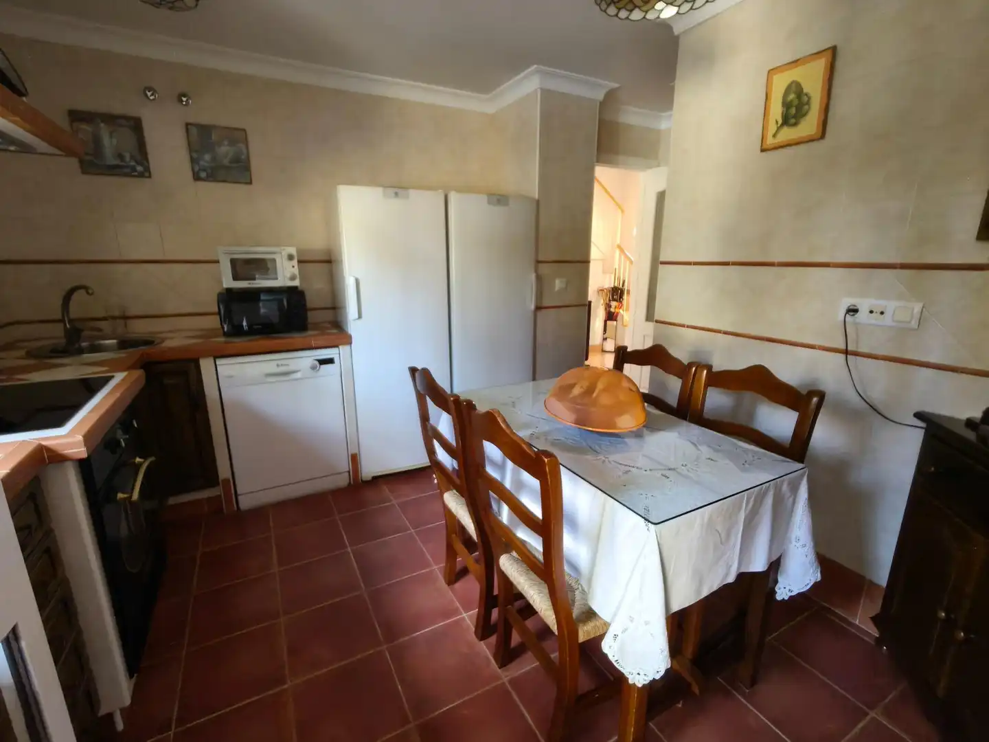 Cuina de Casa adosada en venda en Puerto Real amb Aire condicionat, Calefacció i Jardí privat