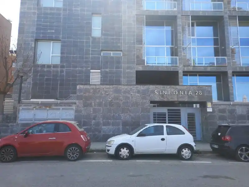 Exterior view of Garage for sale in Madrid