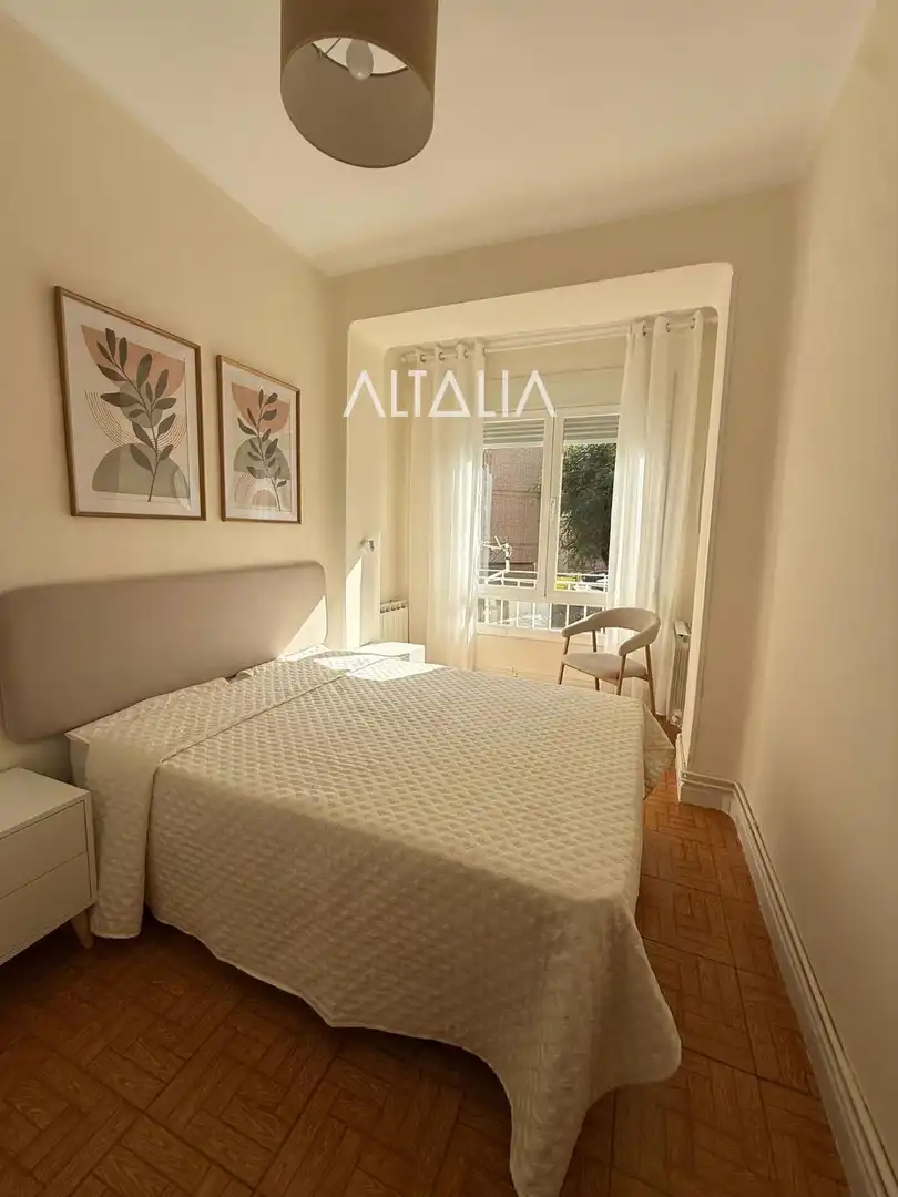 Bedroom of Flat for rent in Cuenca  with Heating and Furnished