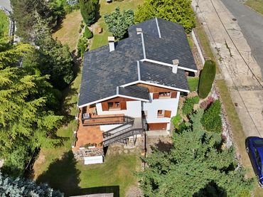 Chalet con balcón en venta en Carrer Santa Anna