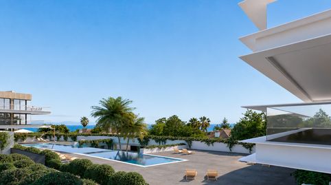 Moderno apartamento en planta baja con amplia terraza, jardín y piscina privada en Los Hidalgos, Manilva