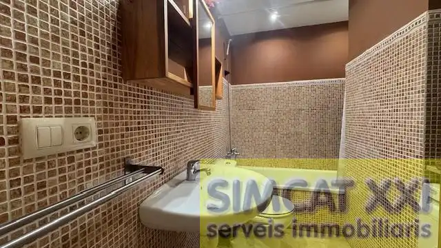 Schlafzimmer von Wohnung zum Verkauf in Sant Pere Pescador mit Klimaanlage, Terrasse und Gemeinschaftspool