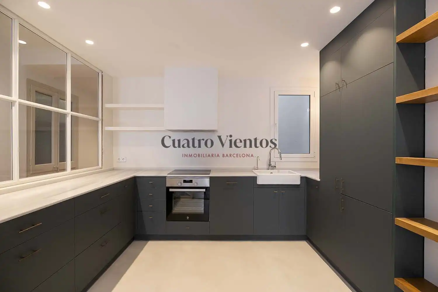 Flat for rent in Carrer de Sant Elies, Sant Gervasi- Galvany
