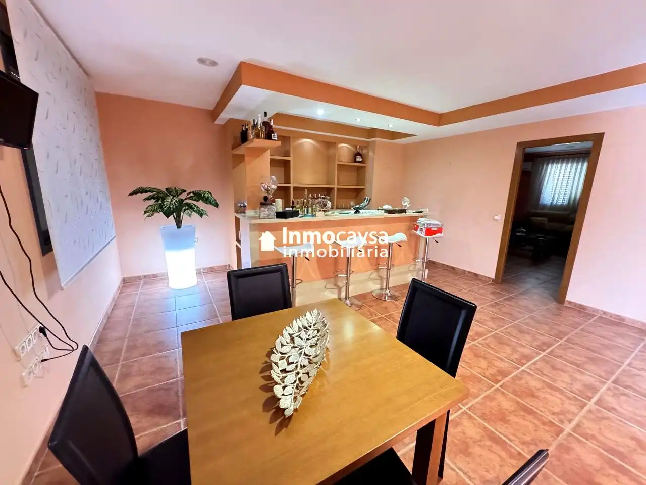 Casa o chalet en venta en Novelé  / Novetlè con Aire acondicionado, Terraza y Piscina