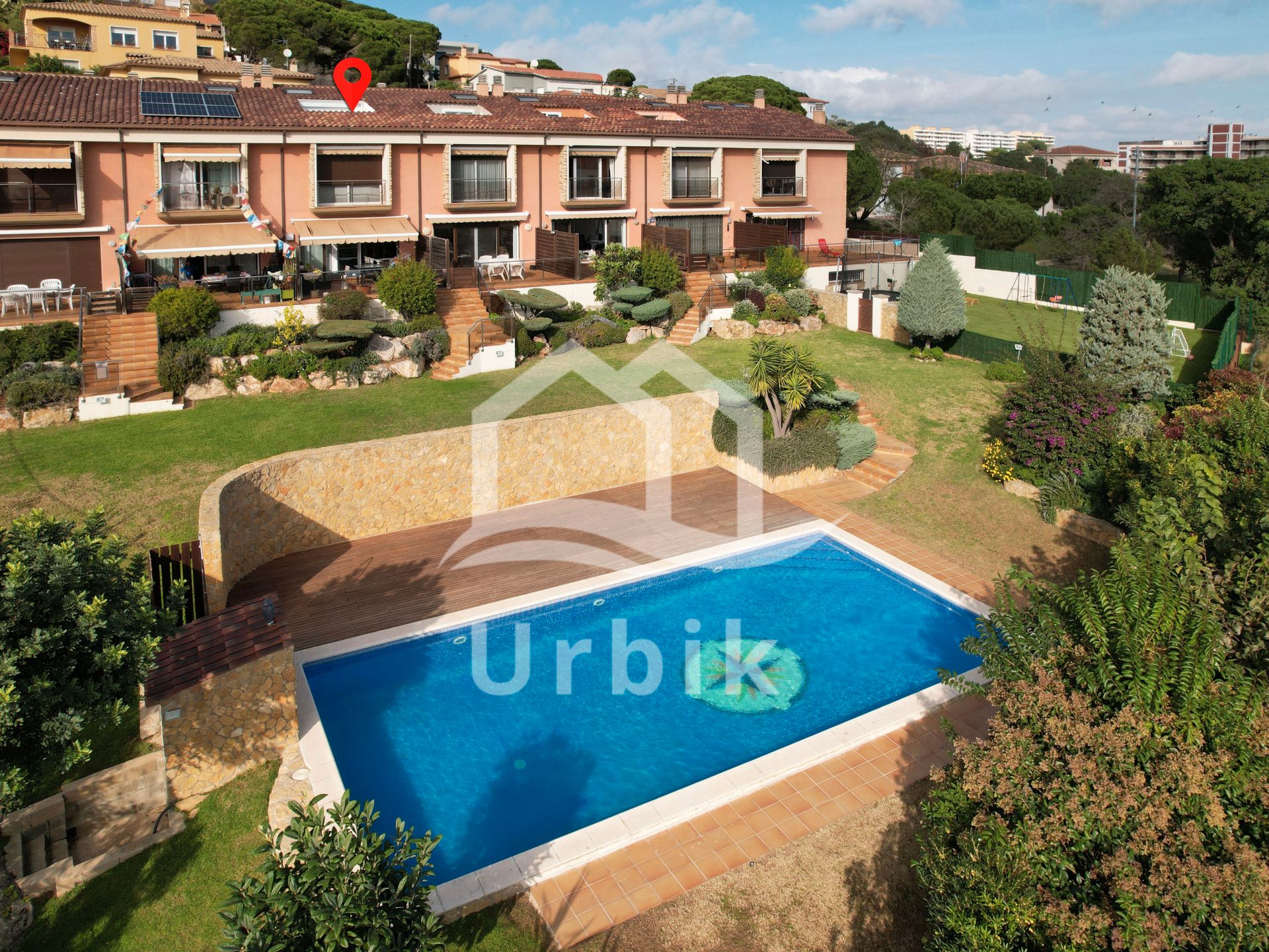 Casa adosada en venda a Sant Pol