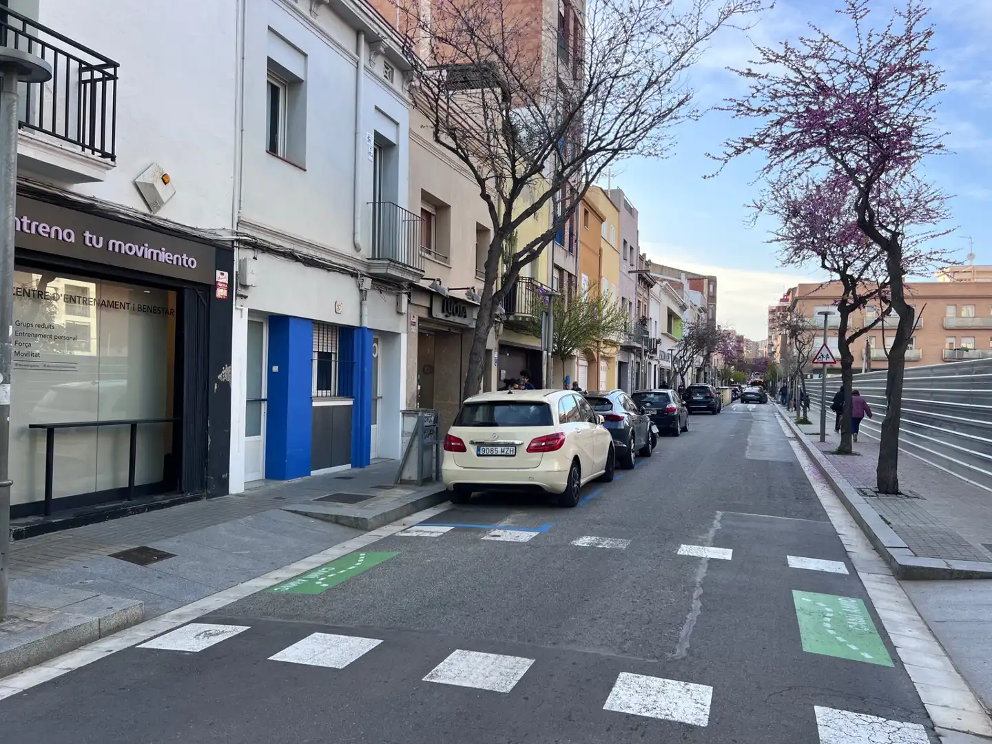 Außenansicht von Erdgeschoss zum Verkauf in Badalona