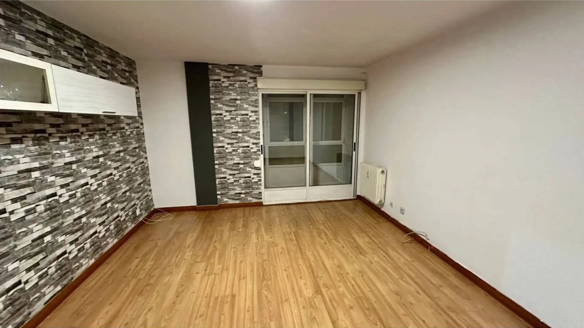 Piso en venta en Oviedo  con Calefacción, Terraza y Trastero