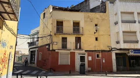 Casa para rehabilitar en la Plaza Tres Reyes de Vinaròs  Proyecto ideal para inversores o vivienda a medida