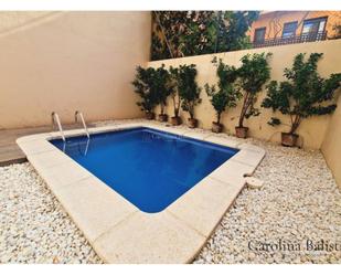 Swimming pool of Flat for sale in  Barcelona Capital  with Air Conditioner, Heating and Private garden