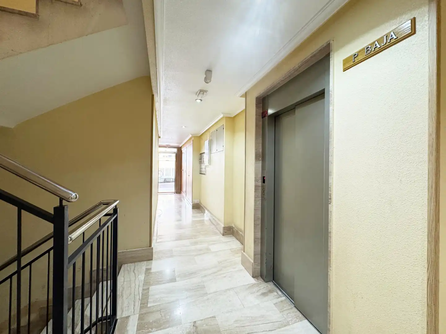 Apartamento en venta en Calle Agustina Aragón, Pilar de la Horadada ciudad