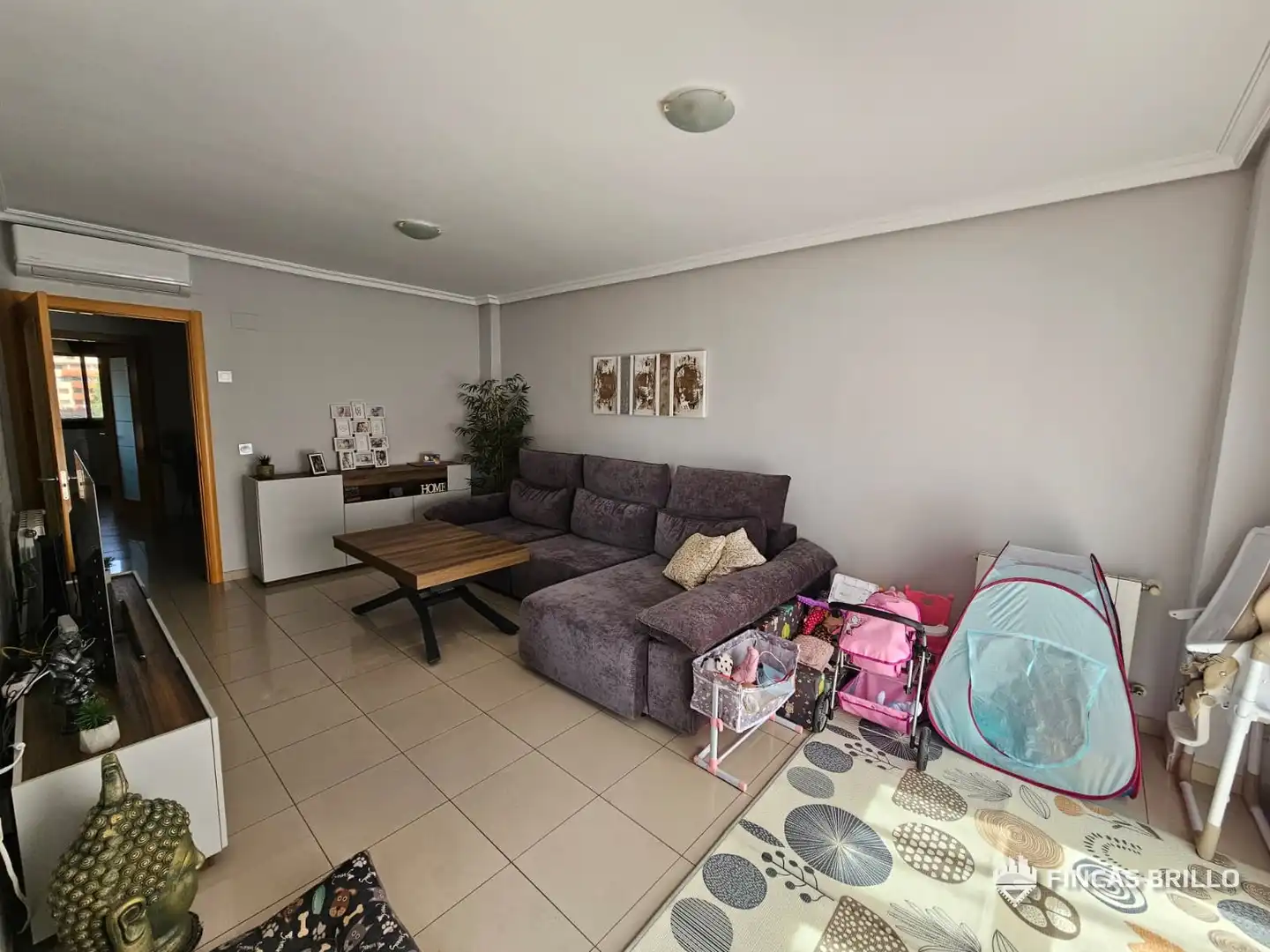 Sala d'estar de Pis en venda en Cáceres amb Aire condicionat, Calefacció i Jardí privat