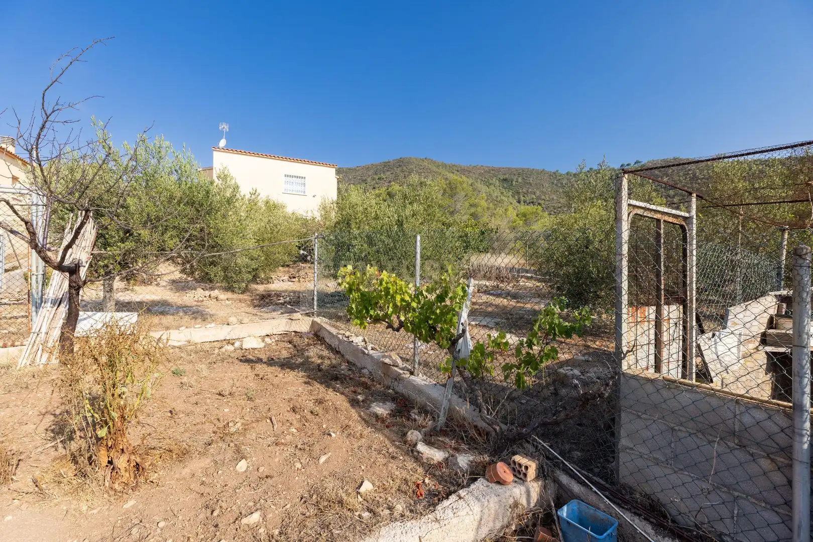 Houses for sale in El Montmell  with Air Conditioner and Private garden