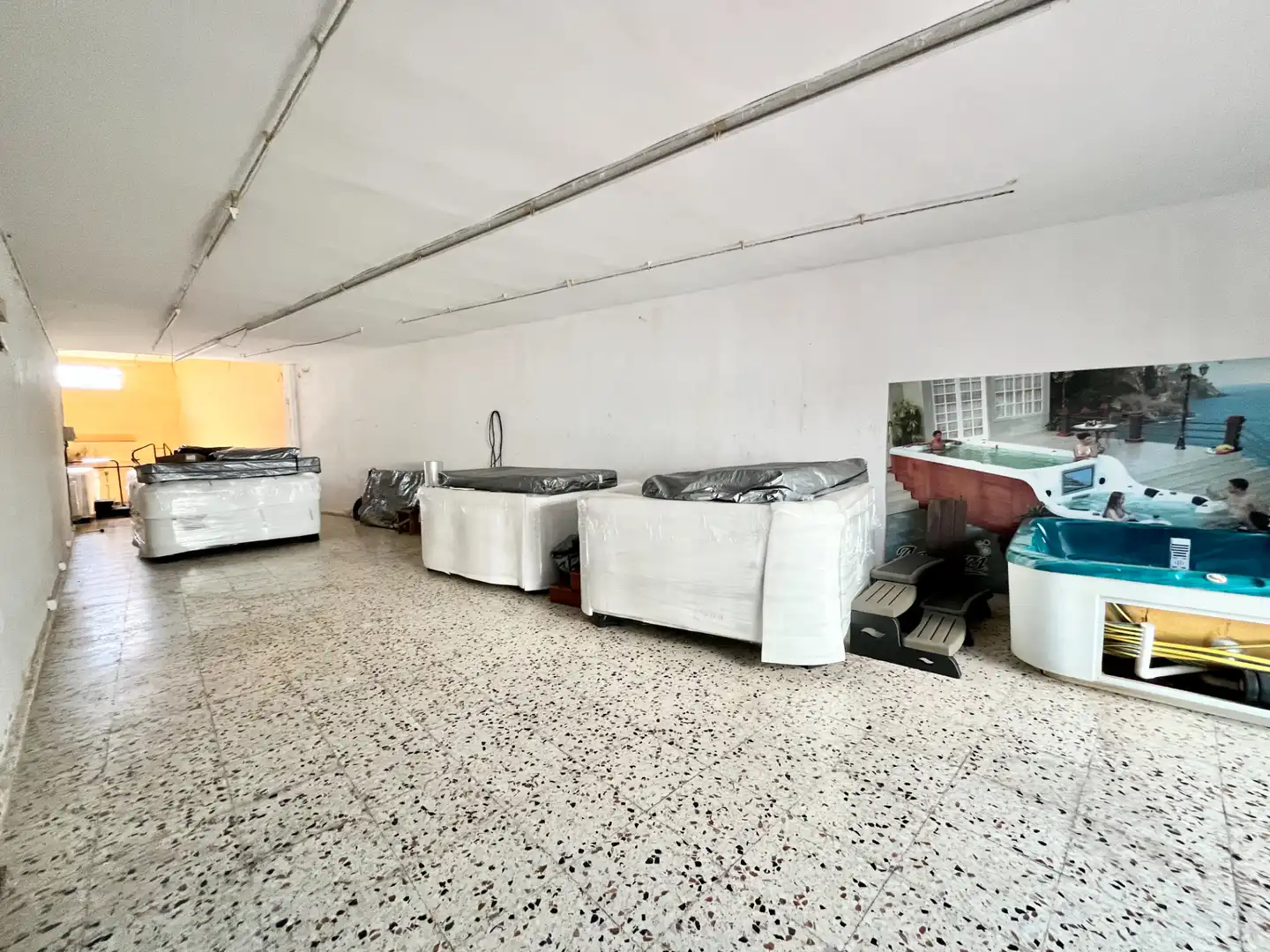 Nau industrial en venda en Los Montesinos amb Calefacció