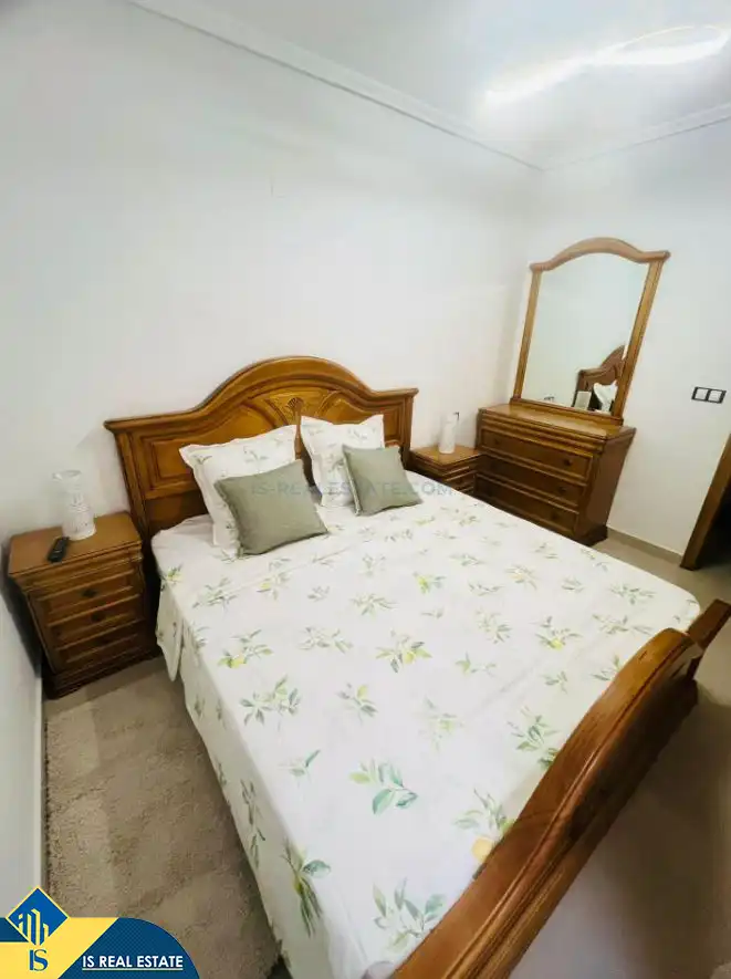 Habitación de Apartamento de alquiler en Torrevieja con Calefacción, Terraza y Amueblado