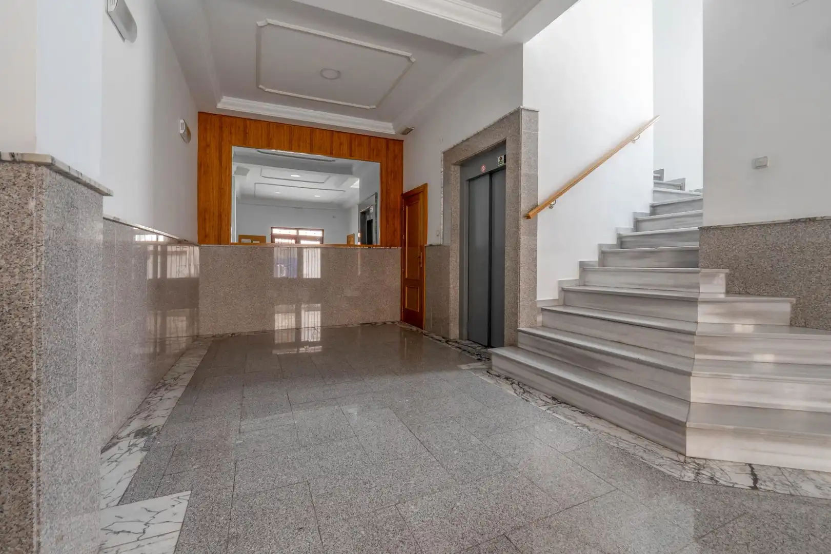 Wohnung mit Aufzug zum Verkauf in Residencial Triana - Barrio Alto, imagen 3