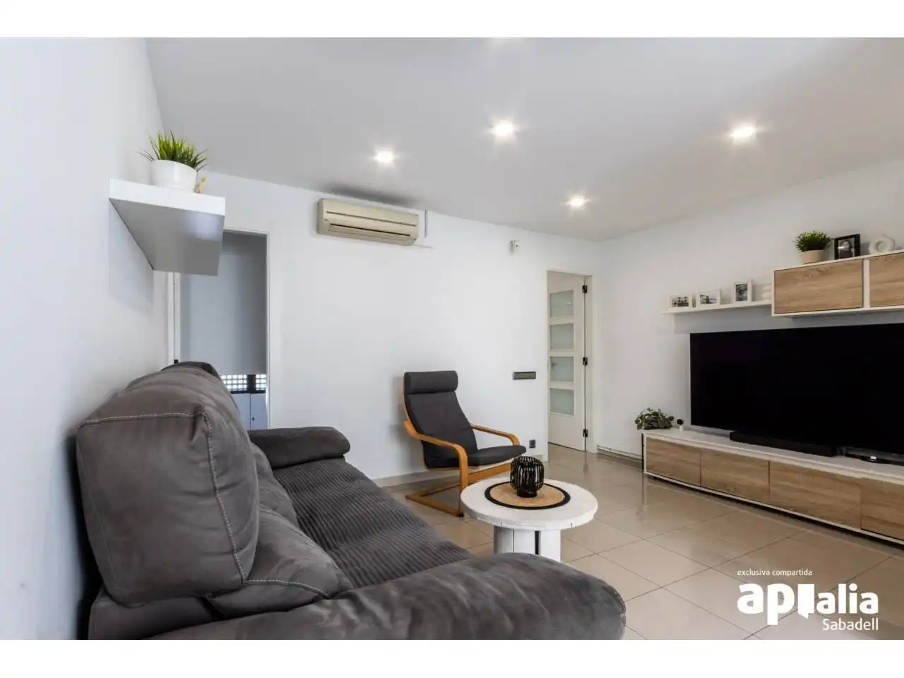 Sala d'estar de Casa o xalet en venda en Sabadell amb Aire condicionat, Calefacció i Parquet