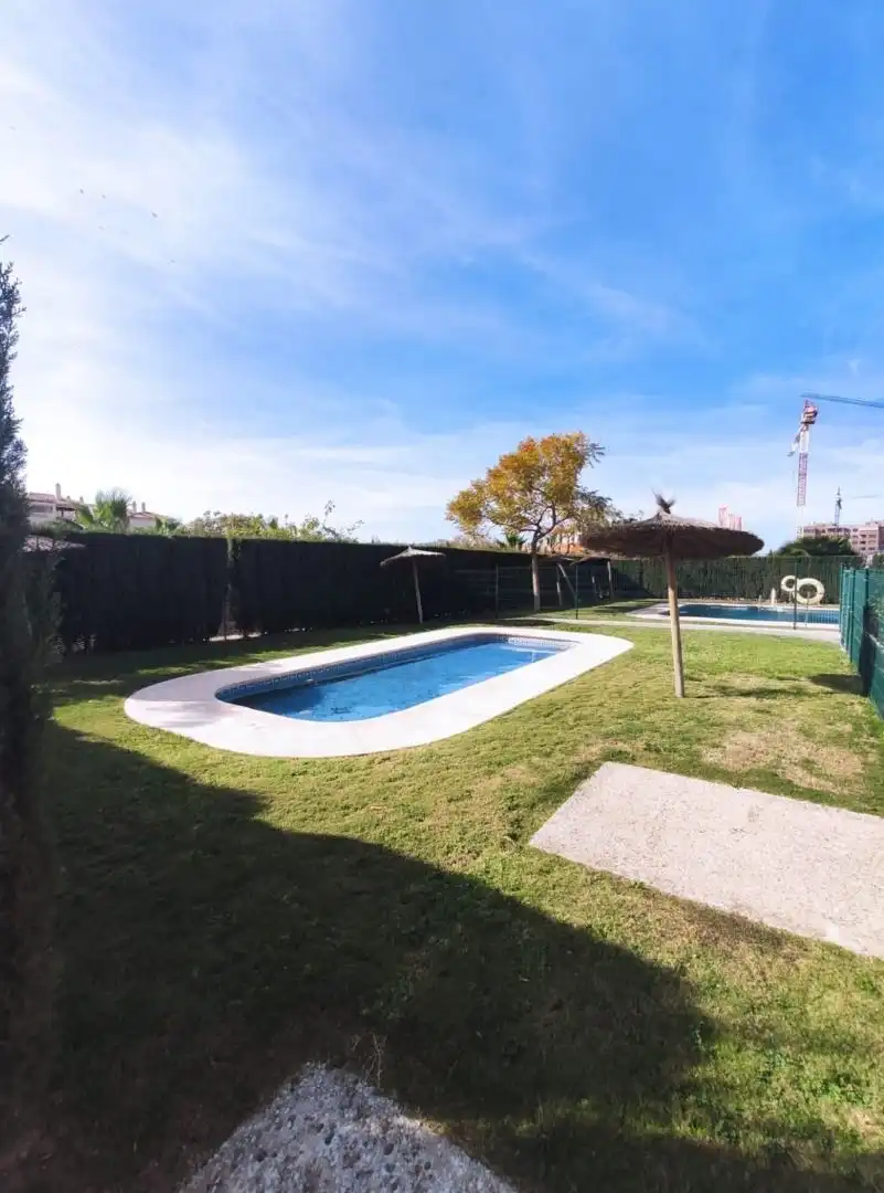 Piscina de Piso de alquiler en Málaga con Aire acondicionado, Terraza y Trastero