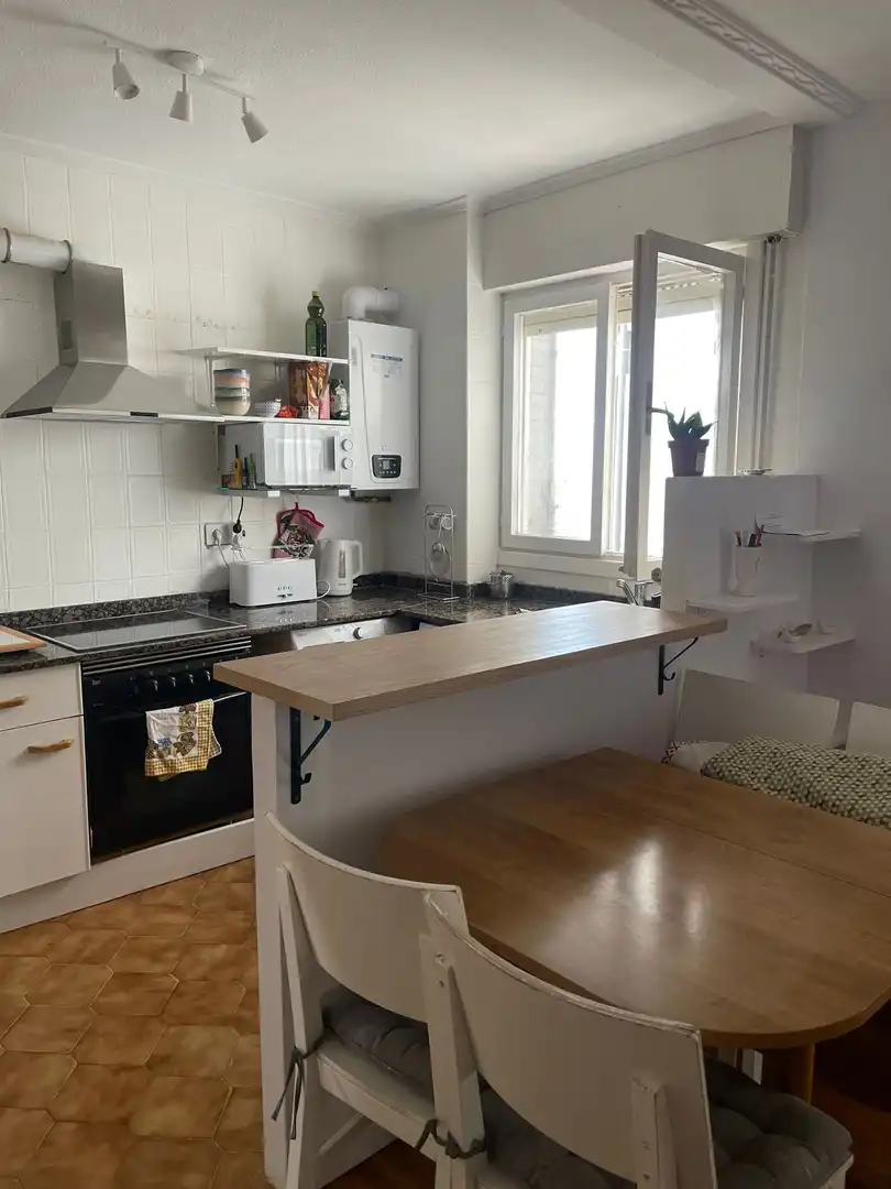 Flat with lift to rent in Avenida de los Castros, imagen 7