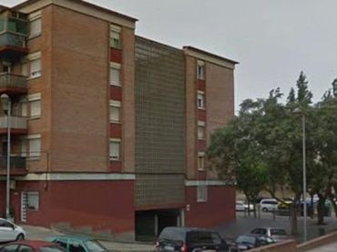 Appartamento con balcone in vendita a COPERNIC DE