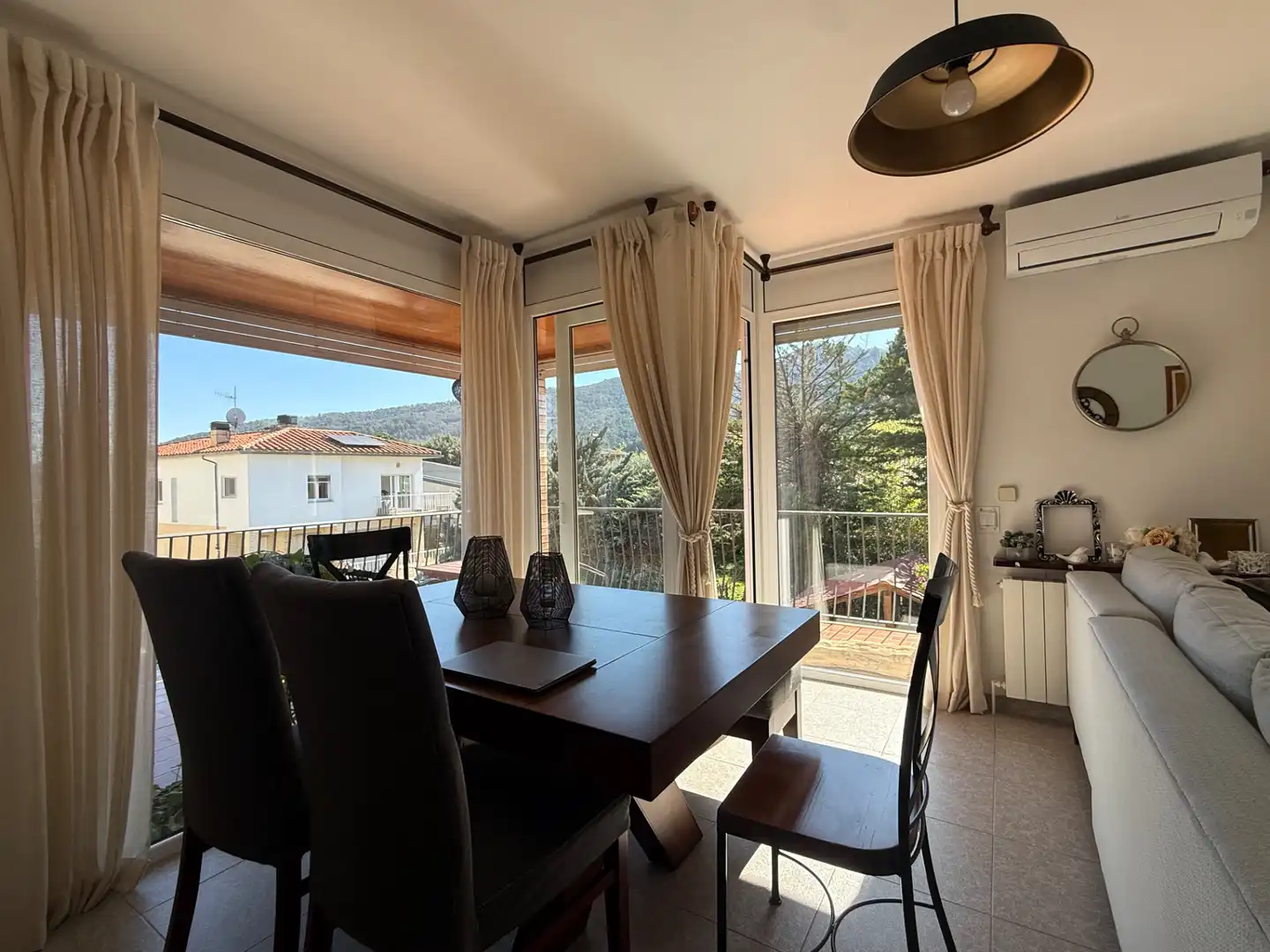 Comedor de Casa o chalet en venta en Besalú con Aire acondicionado, Calefacción y Jardín privado